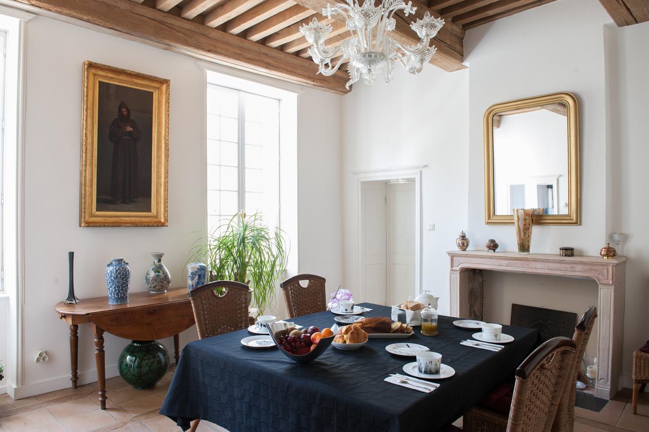 Aux Portes D'Honneur Cluny Dış mekan fotoğraf